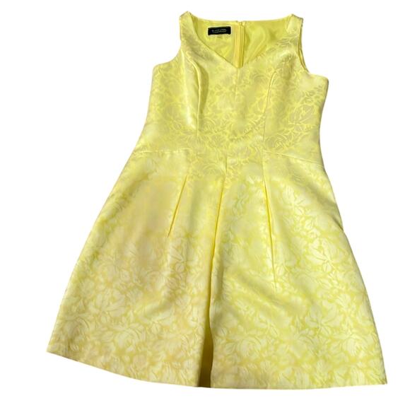 NWOT. Evan-Picone Pretty Yellow Dress. 14 - Picture 1 of 5